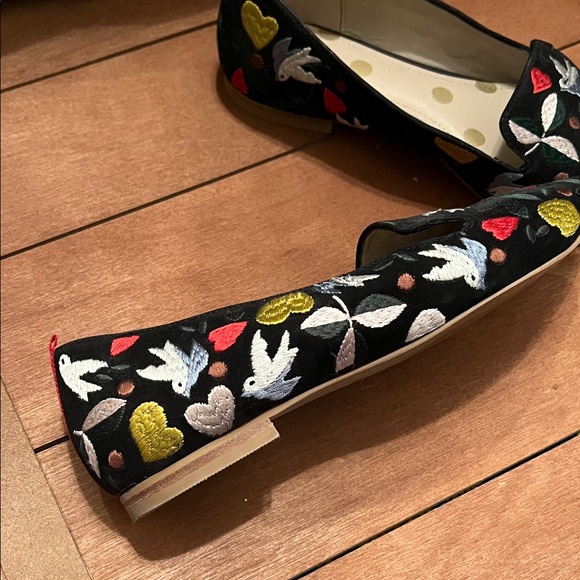 Biden Embroidered Black Flats - Picture 5 of 6